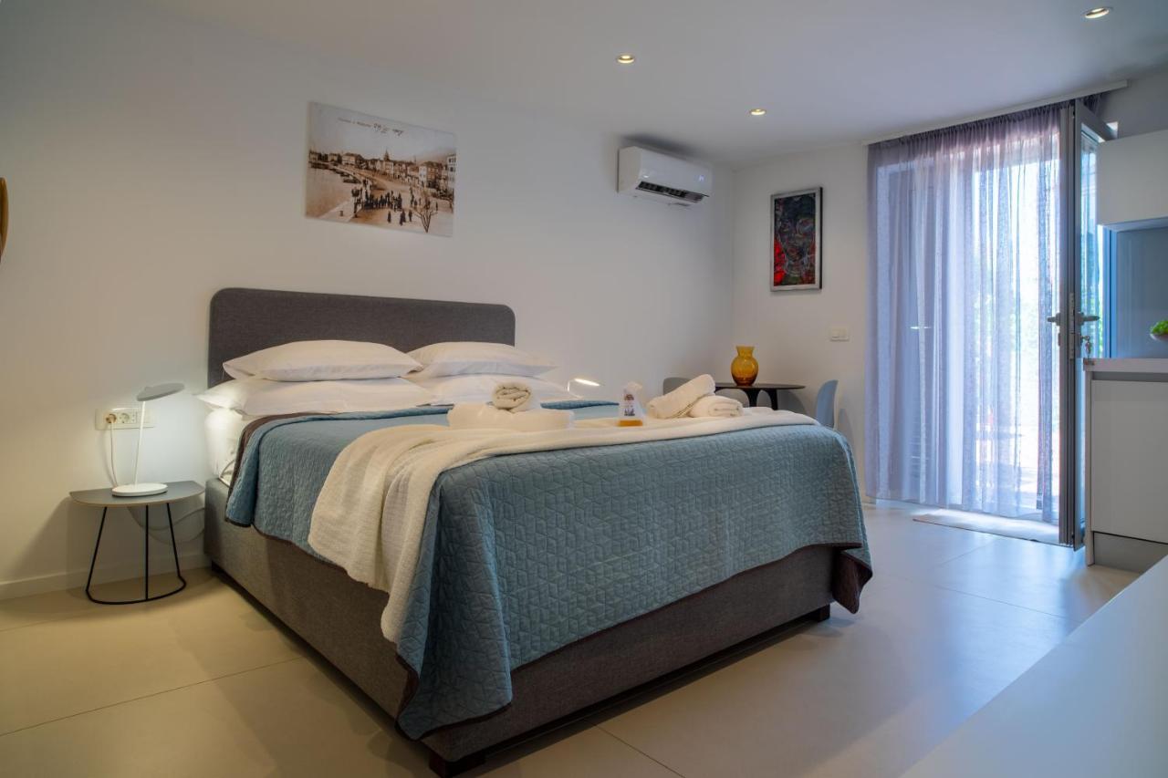 Makarska City Center Apartments ภายนอก รูปภาพ