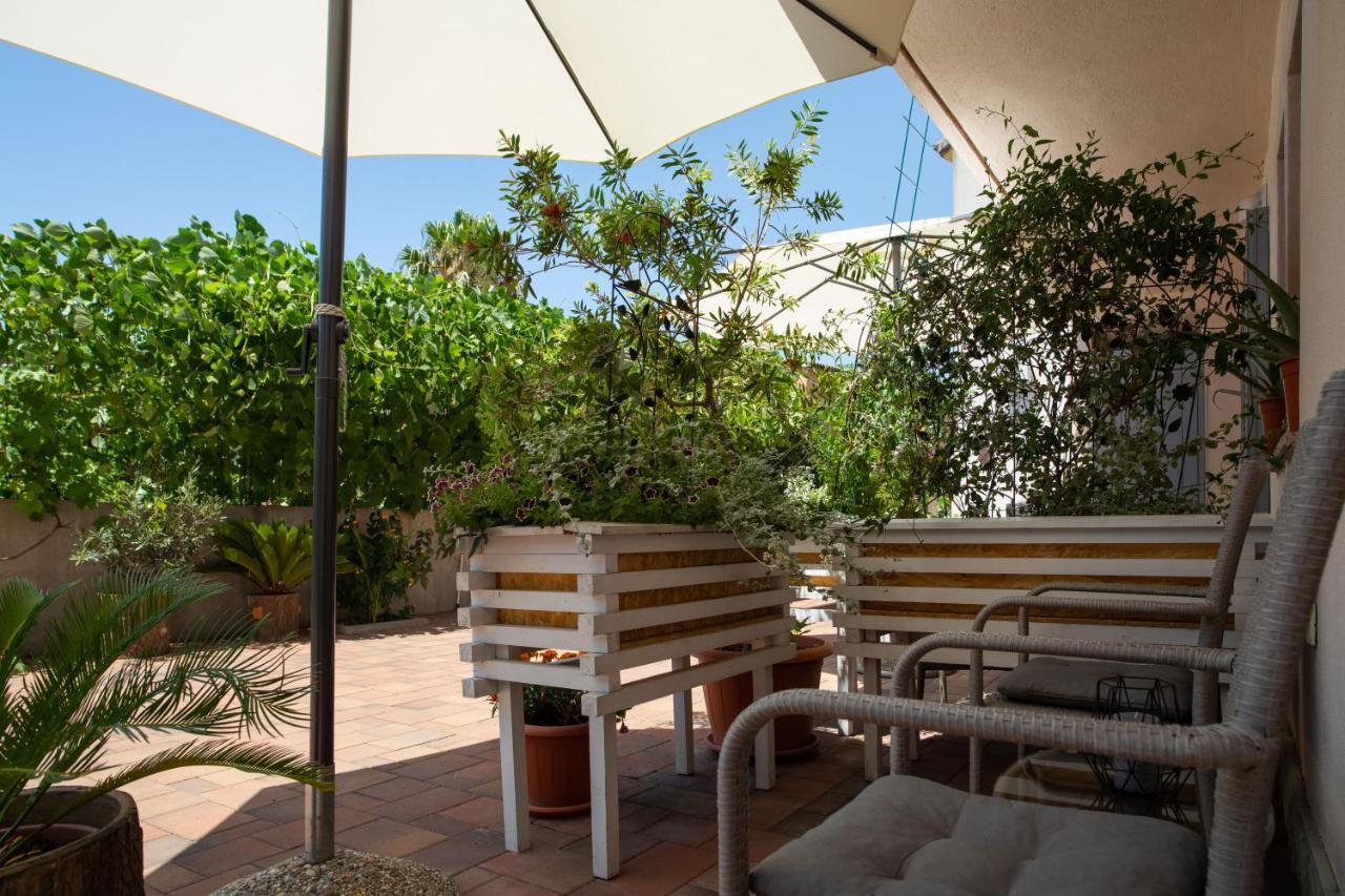 Makarska City Center Apartments ภายนอก รูปภาพ